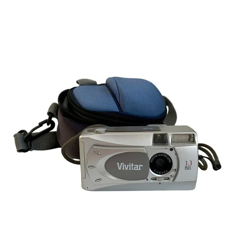 Vivitar ViviCam 3705 Camera with Case UNTESTED AS IS